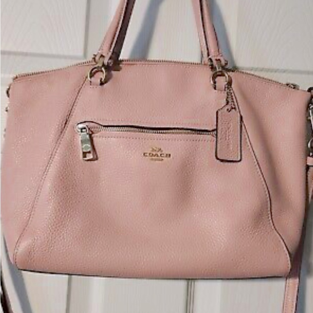 Like New Coach Prairie Satchel handbag with strap.